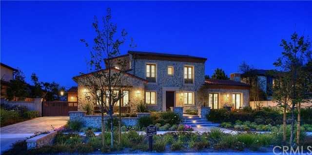 8 Cloister Court