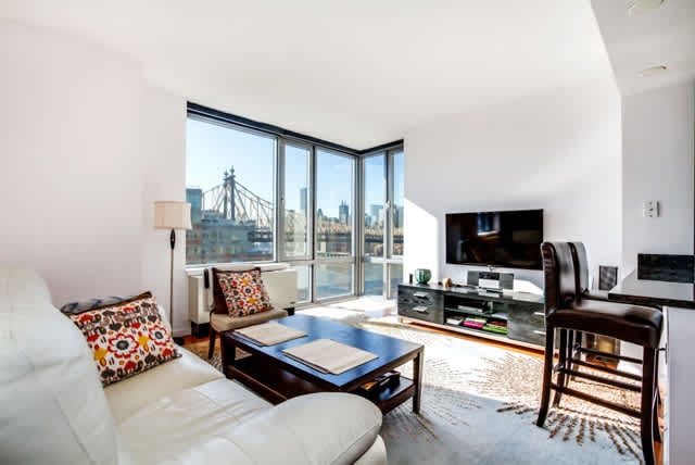 455 Main Street Unit: 16C