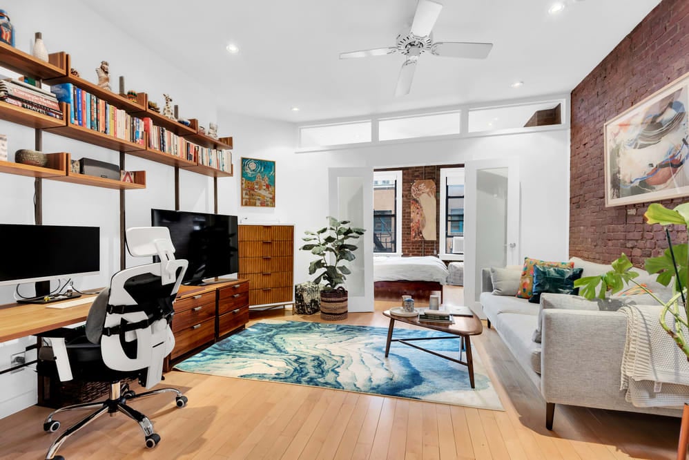 334 West 17th St Unit: 4E