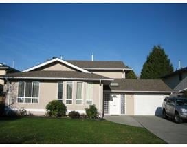 8571 Osgoode Pl