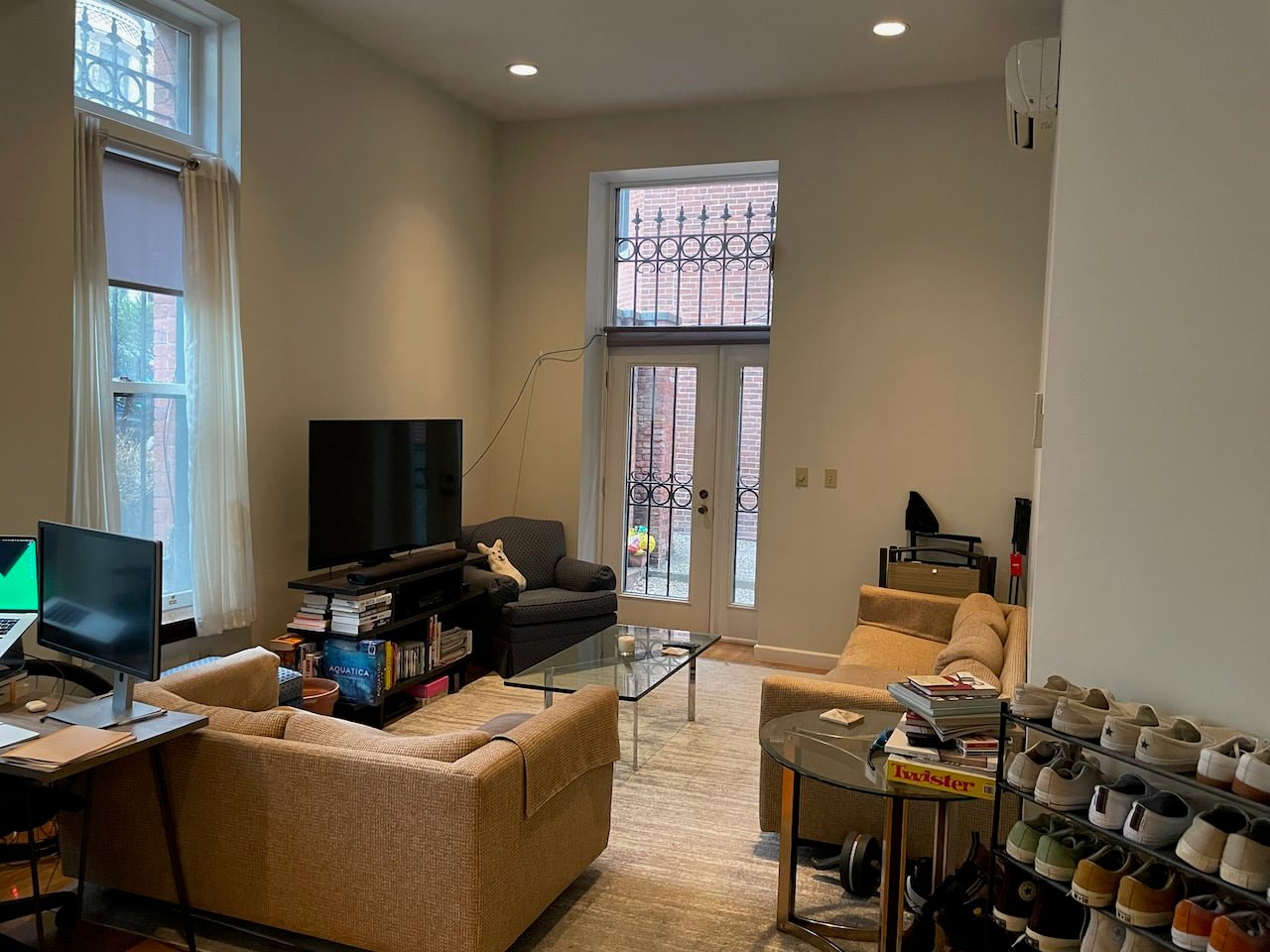 Back Bay / South End Border - 2 bed 1 bath w/ common laundry & common roof deck! 