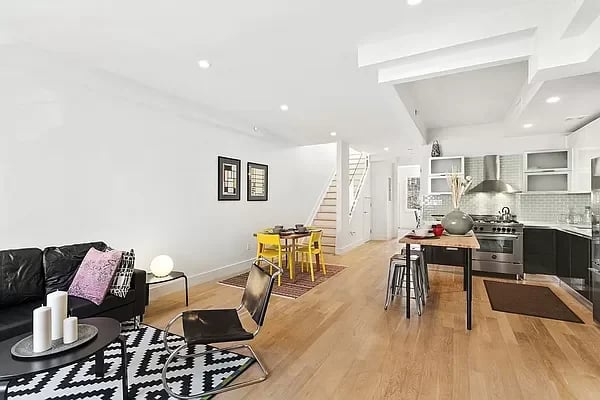 476 Hancock St. 1