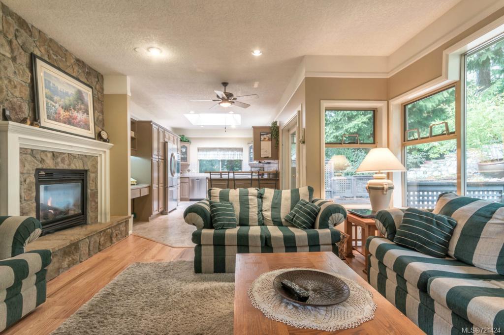 4656 Boulderwood Dr