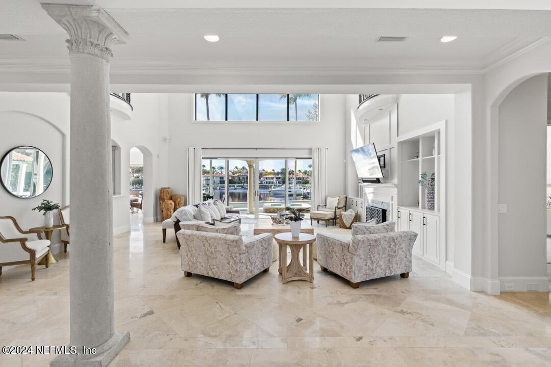 100 Harbourmaster Ct