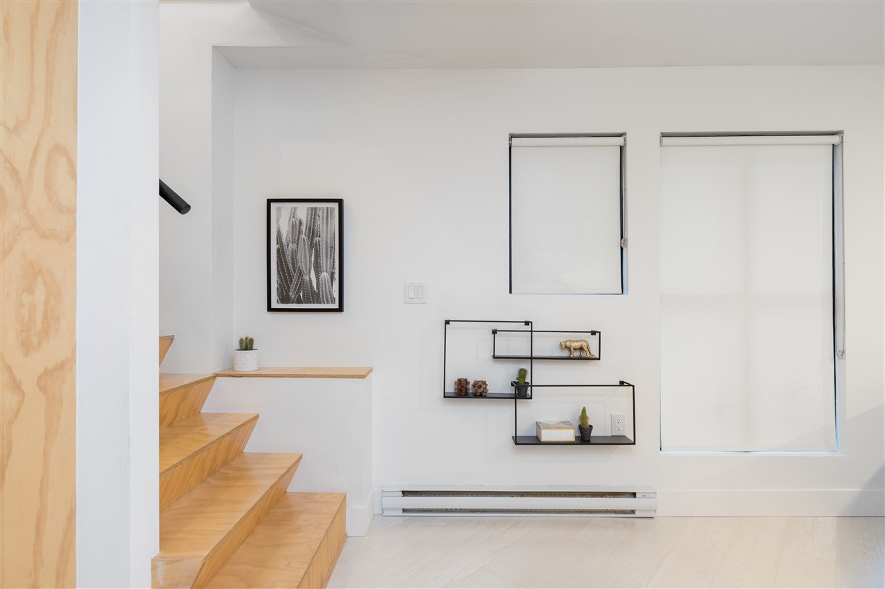 4-9 E Cordova St