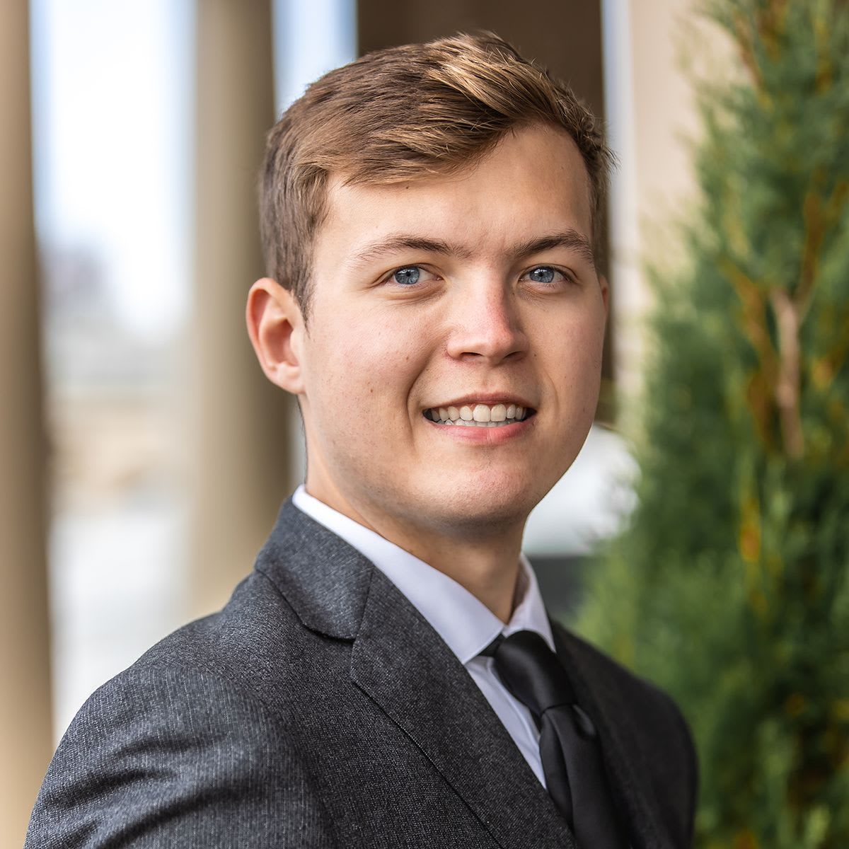 Dillon Steltz Real Estate Agent Headshot