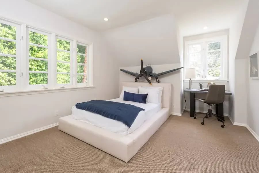 1423 N Doheny