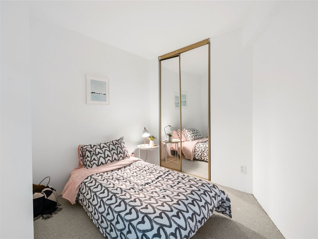 12-2561 Tricouni Pl