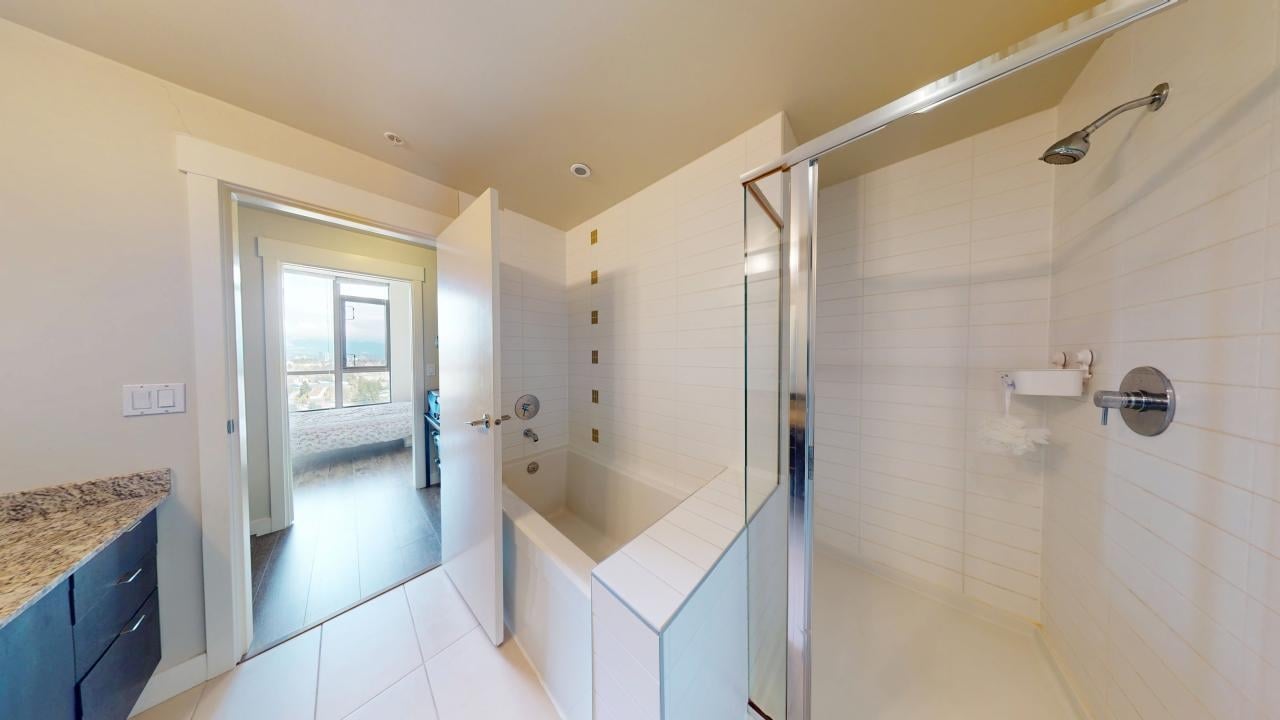 2903-7088 18th Ave