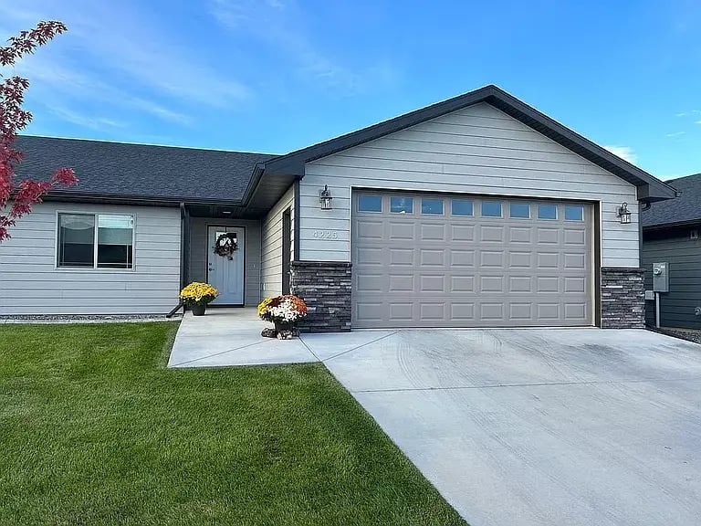 4225 Limber Pine Lane