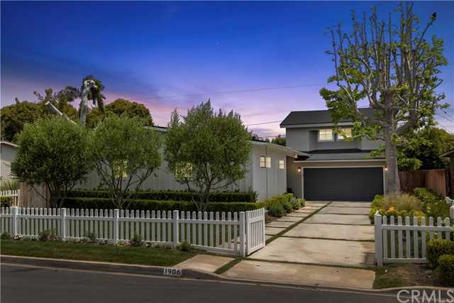 1906 Deborah Lane