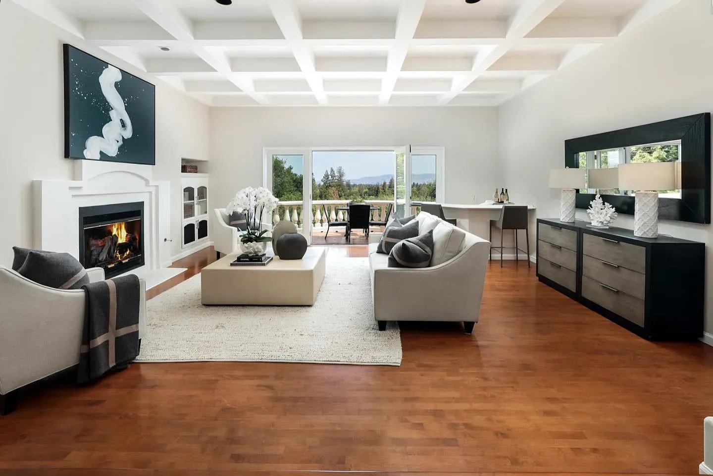 545 Valley View