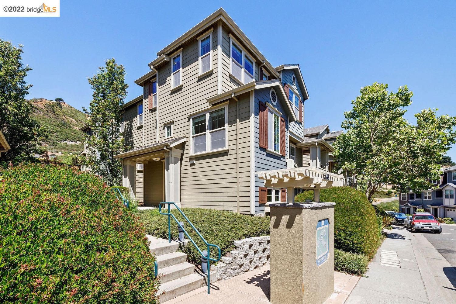 6178 Old Quarry Loop, Oakland, CA 94605