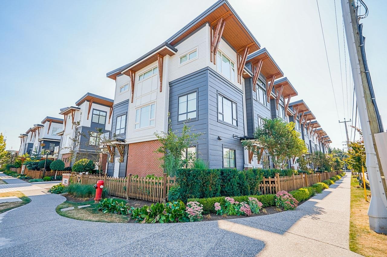 2-22128 48a Ave