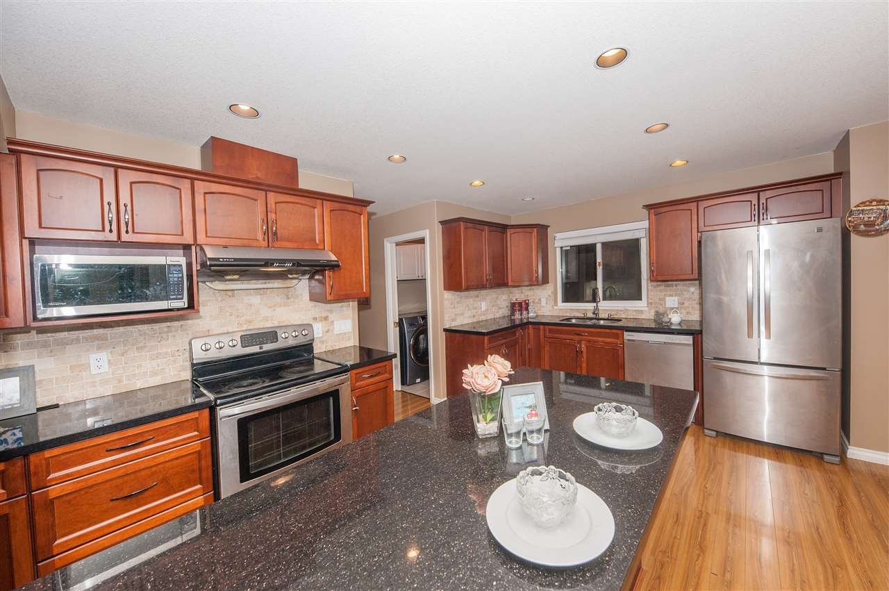 3329 Rosalie Ct