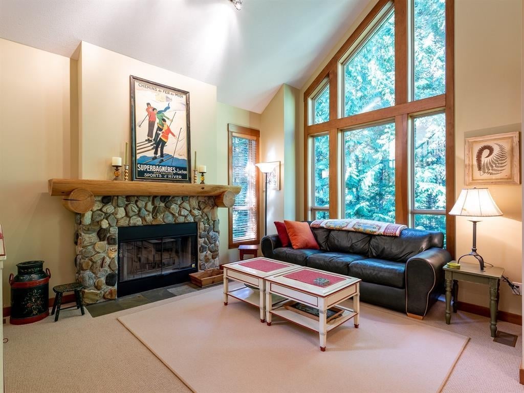 1-4668 Blackcomb Wy