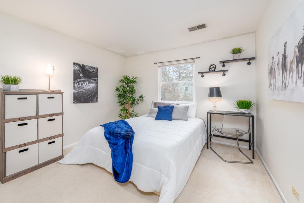 7 Aberdeen Ct, #W2