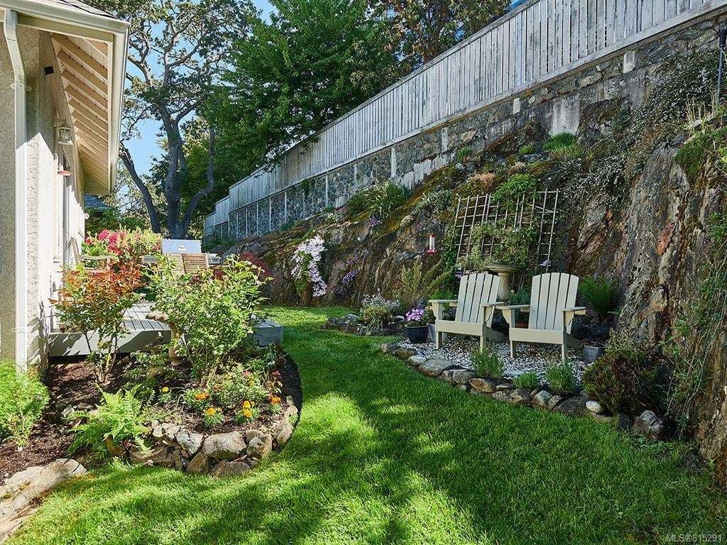 5-1027 Belmont Ave