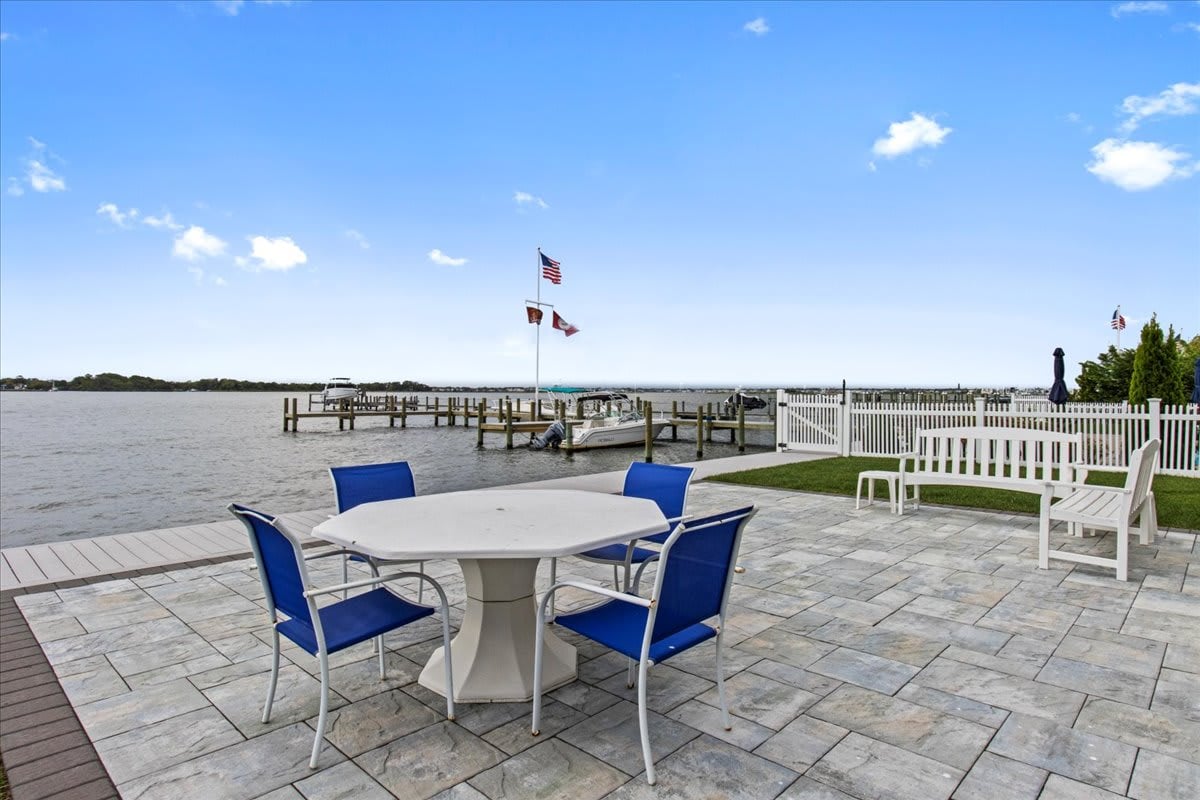 1118 Barnegat Lane, Mantoloking