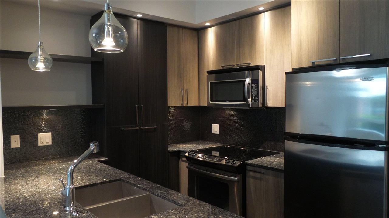 A215-20211 66 Ave