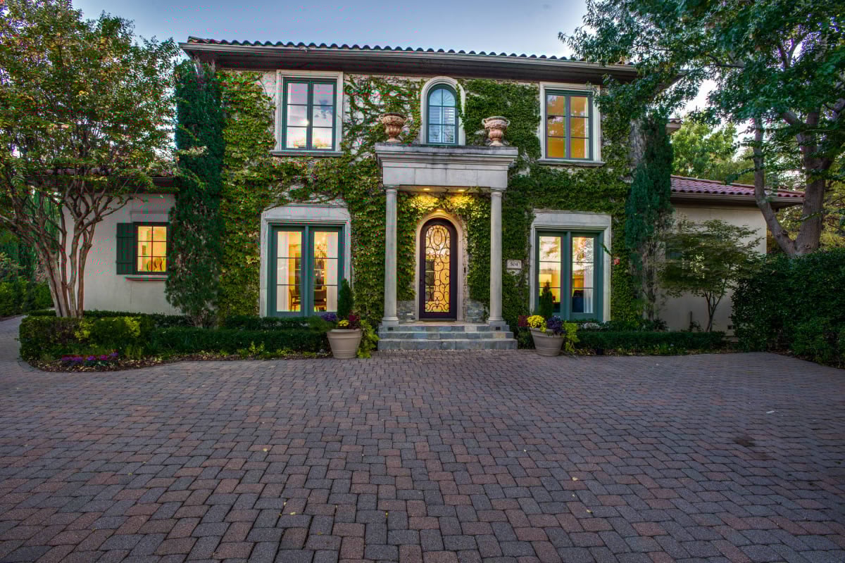 504 Byron Ct