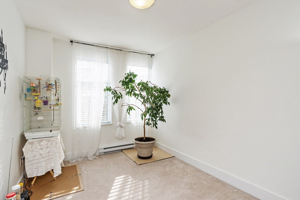 27-15833 26 Ave