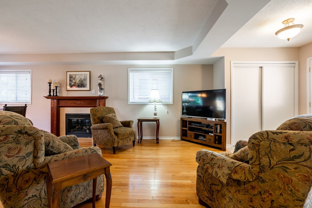 39 Berton Blvd