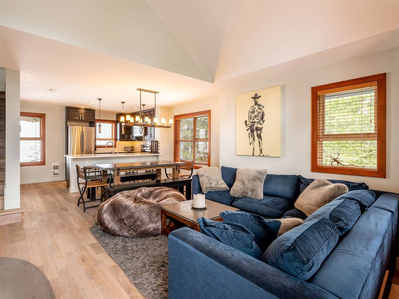 4-4661 Blackcomb Wy