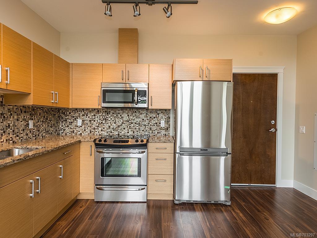 507-935 Cloverdale Ave