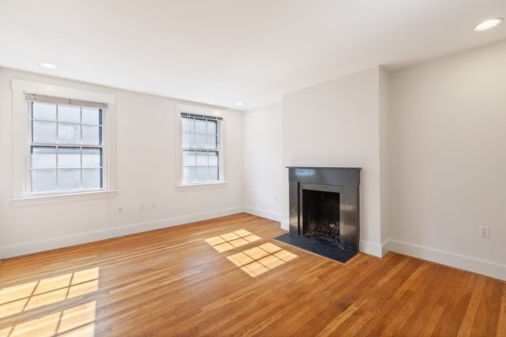 135 Charles St, #3