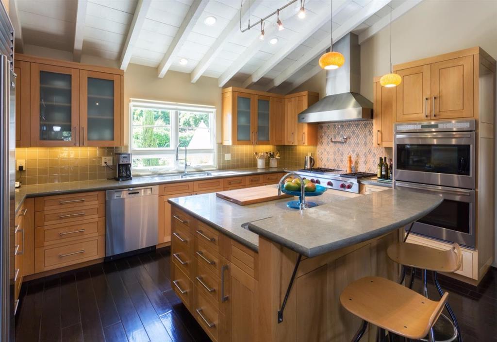 109 Elva Dr