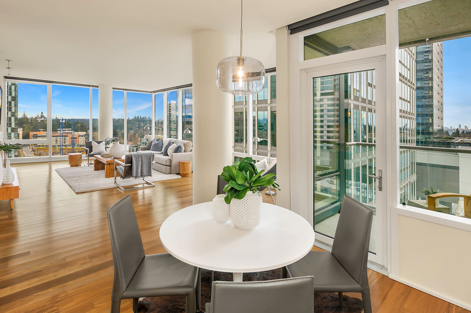 500 106th Avenue NE, Unit 1115