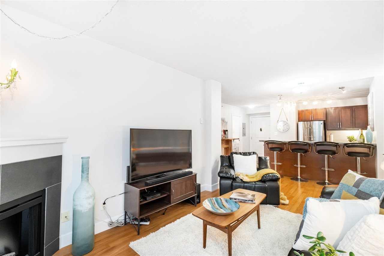 405-3811 Hastings St