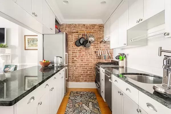 117 W 77 St, #5