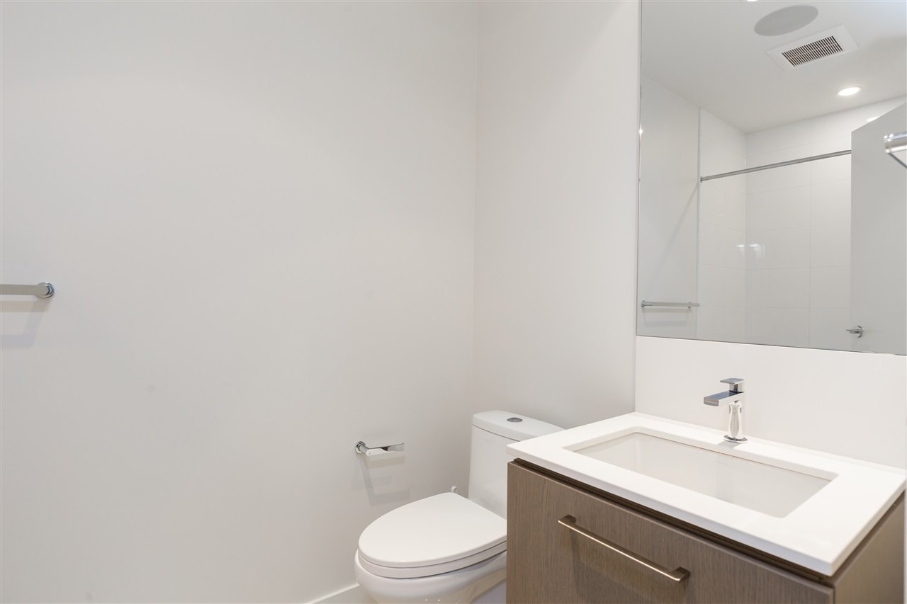 202-6611 Pearson Wy