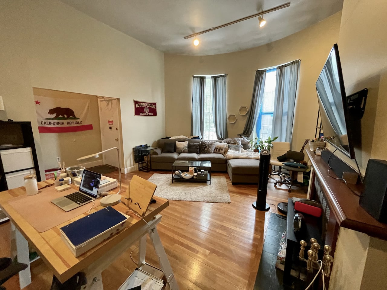 Mass Ave @ Shawmut Ave - 2 bed 1 bath w. Laundry and Deck! September! 
