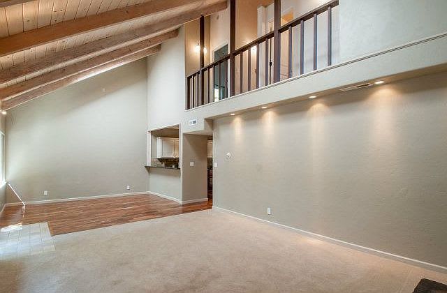 137 E Carmel Valley Rd APT 4
