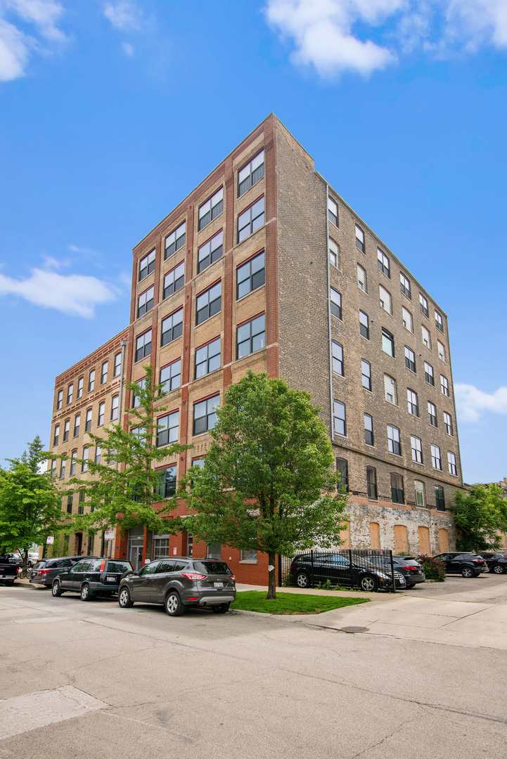 1147 W OHIO St Unit 502-503