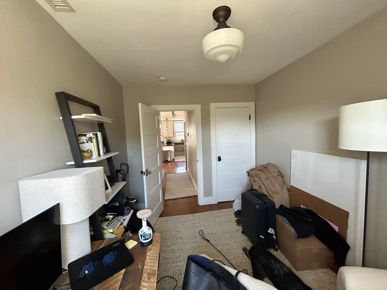 Union Park - 1.5 Bed 1 Bath with Laundry and GARAGE PARKING! September 1 