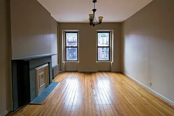 1571 York Avenue Unit: 4N