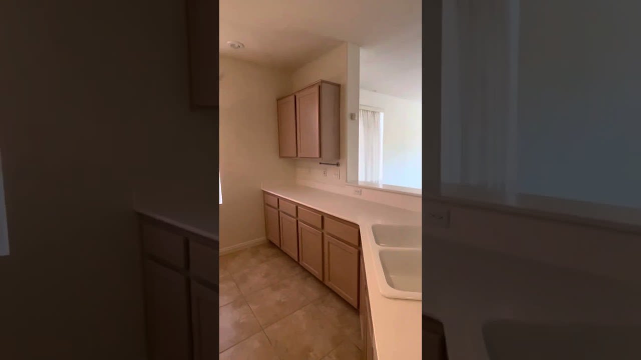 10247 Maggira Place, Las Vegas, NV 89135