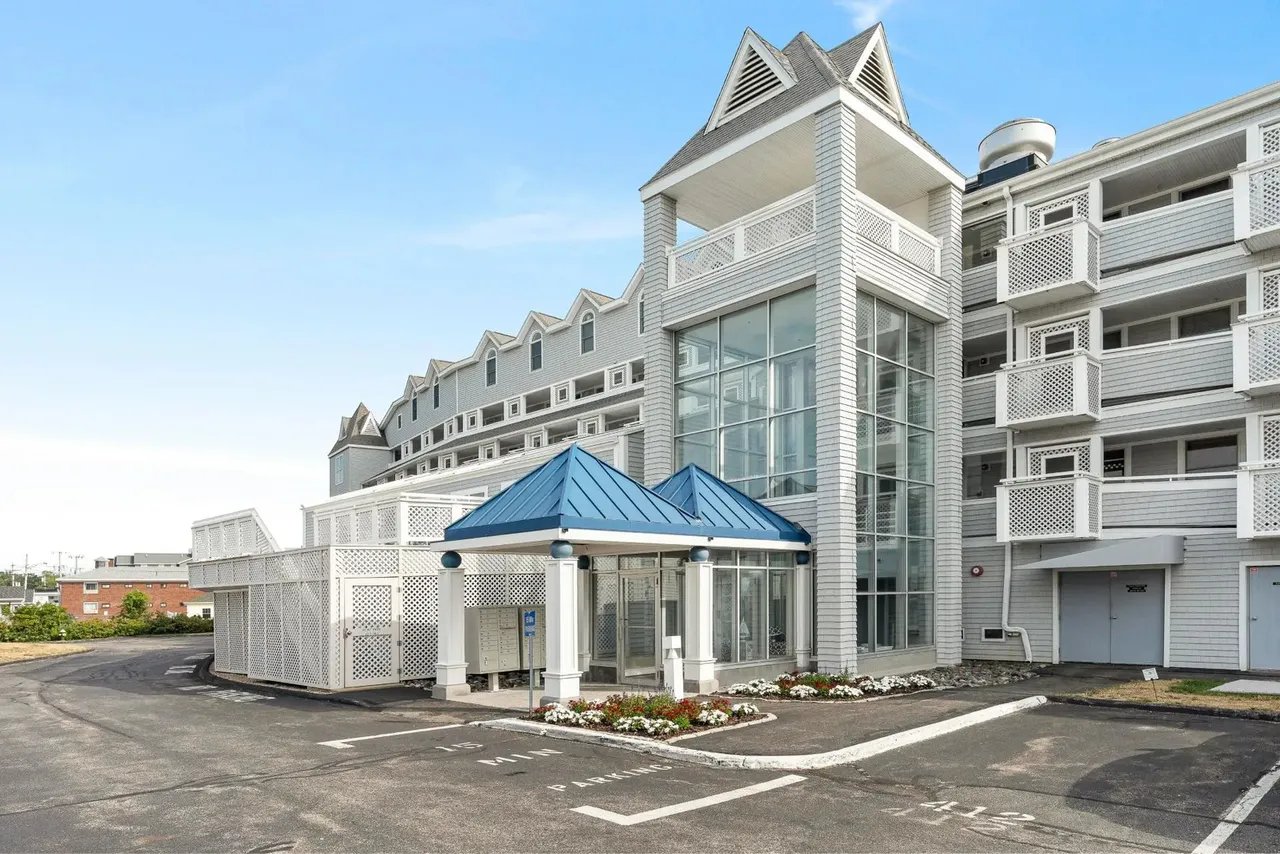 New Listing: 31 Ocean Avenue, York, ME 03909 – $715,000