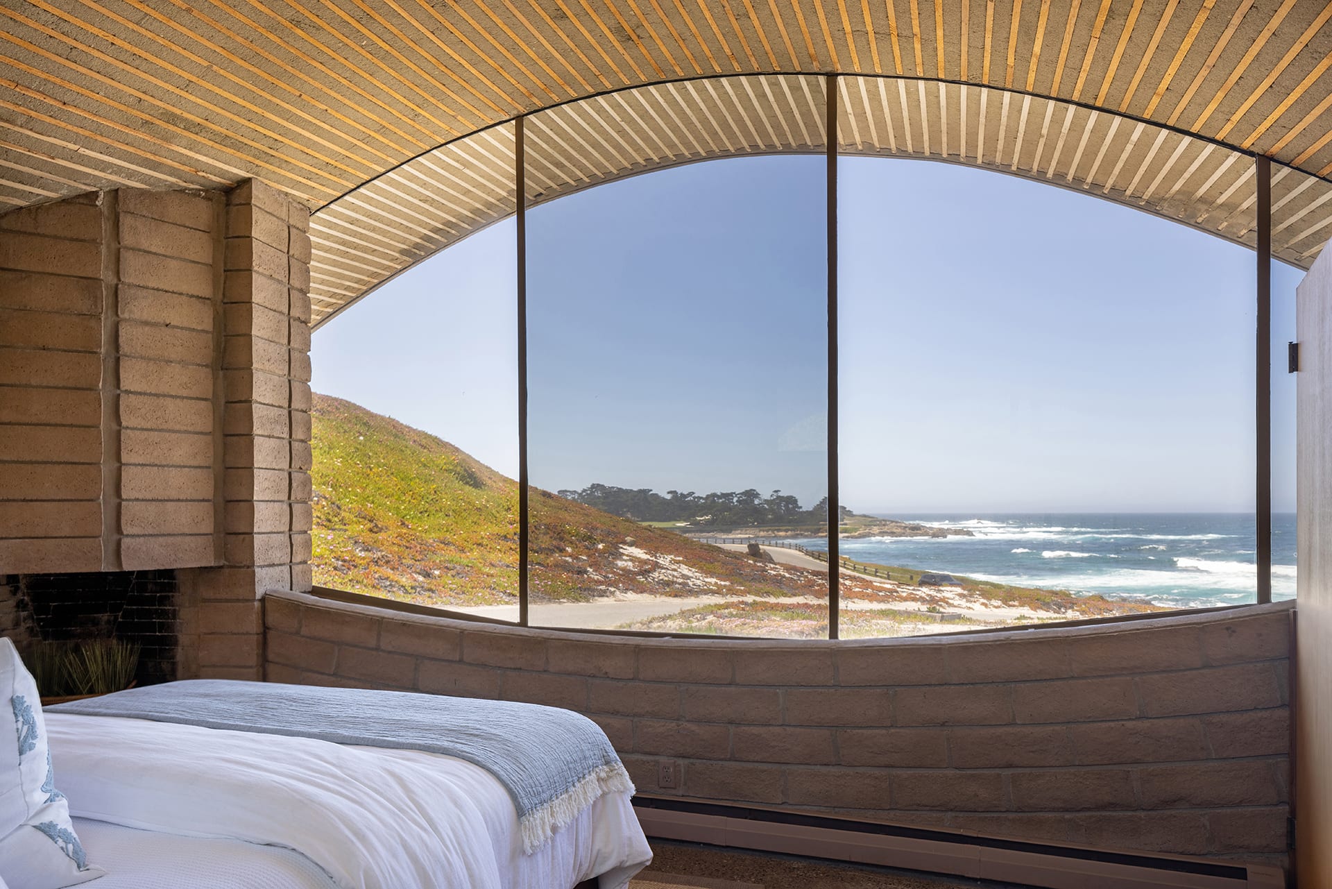 Pebble Beach Icon - Fanshell Beach House - 3137 17 Mile Drive