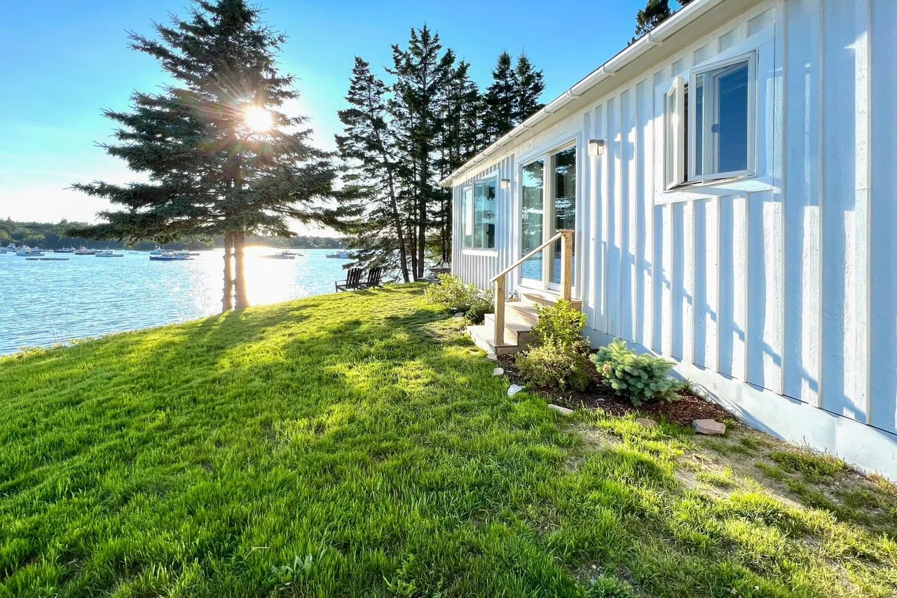 New Waterfront Listing! 14 Western Way, Tremont, Maine – $599,900