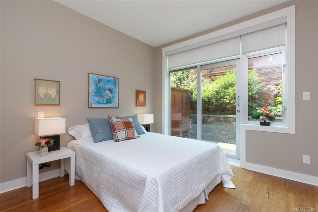103-9820 Seaport Pl