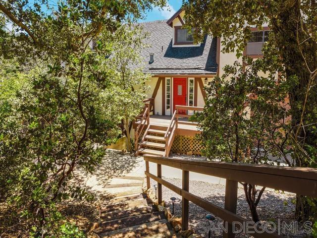 2142 WHISPERING PINES DR