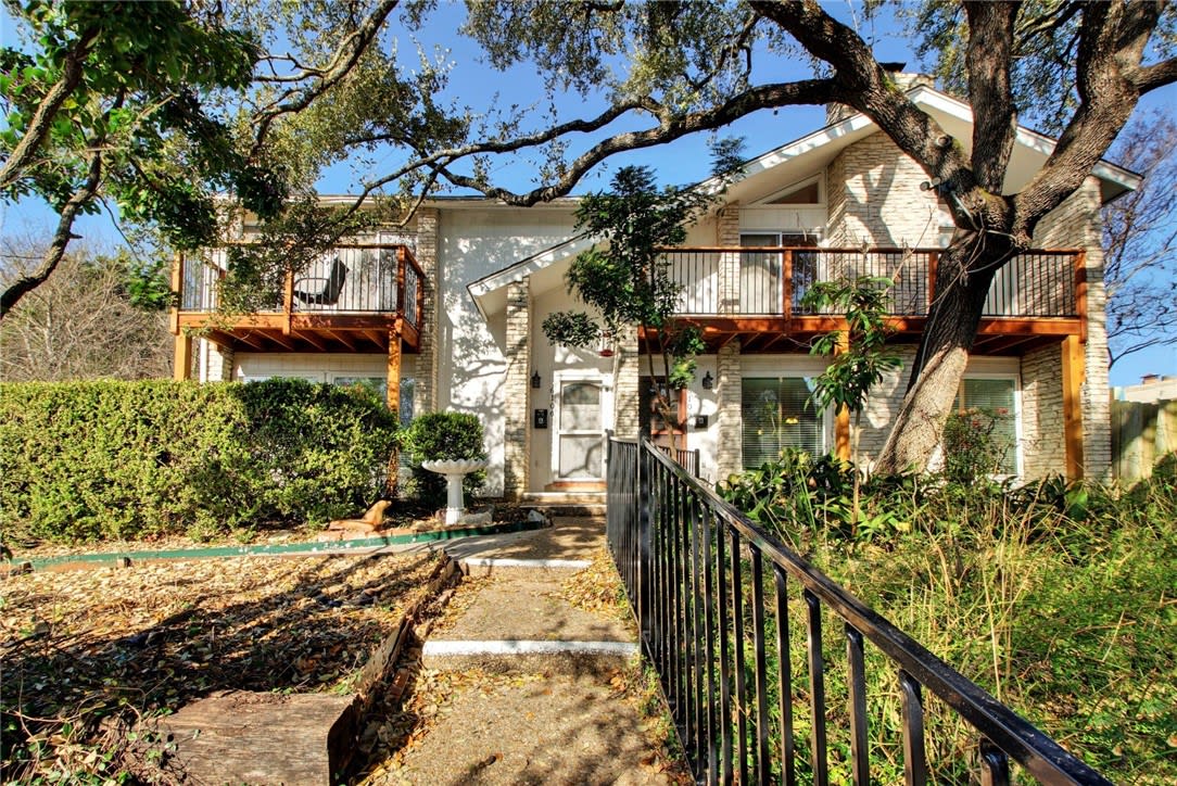 6106 Shadow Valley Dr
