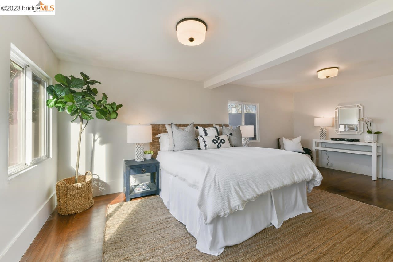 361 Alcatraz Ave
