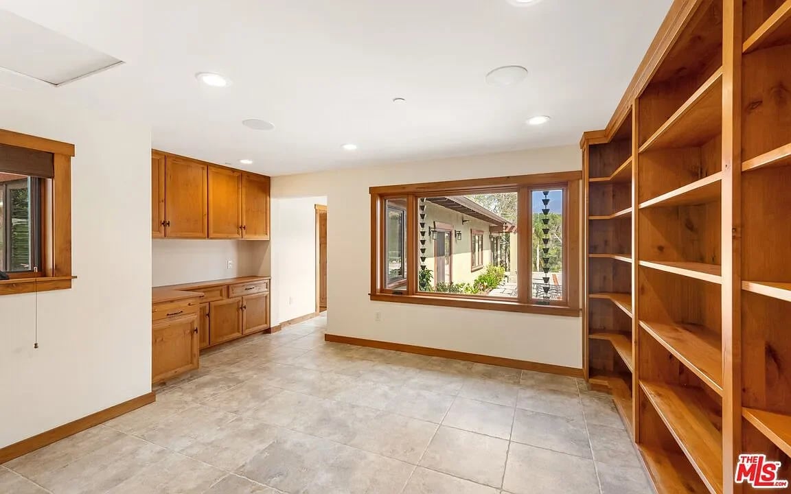 29055 Grayfox St