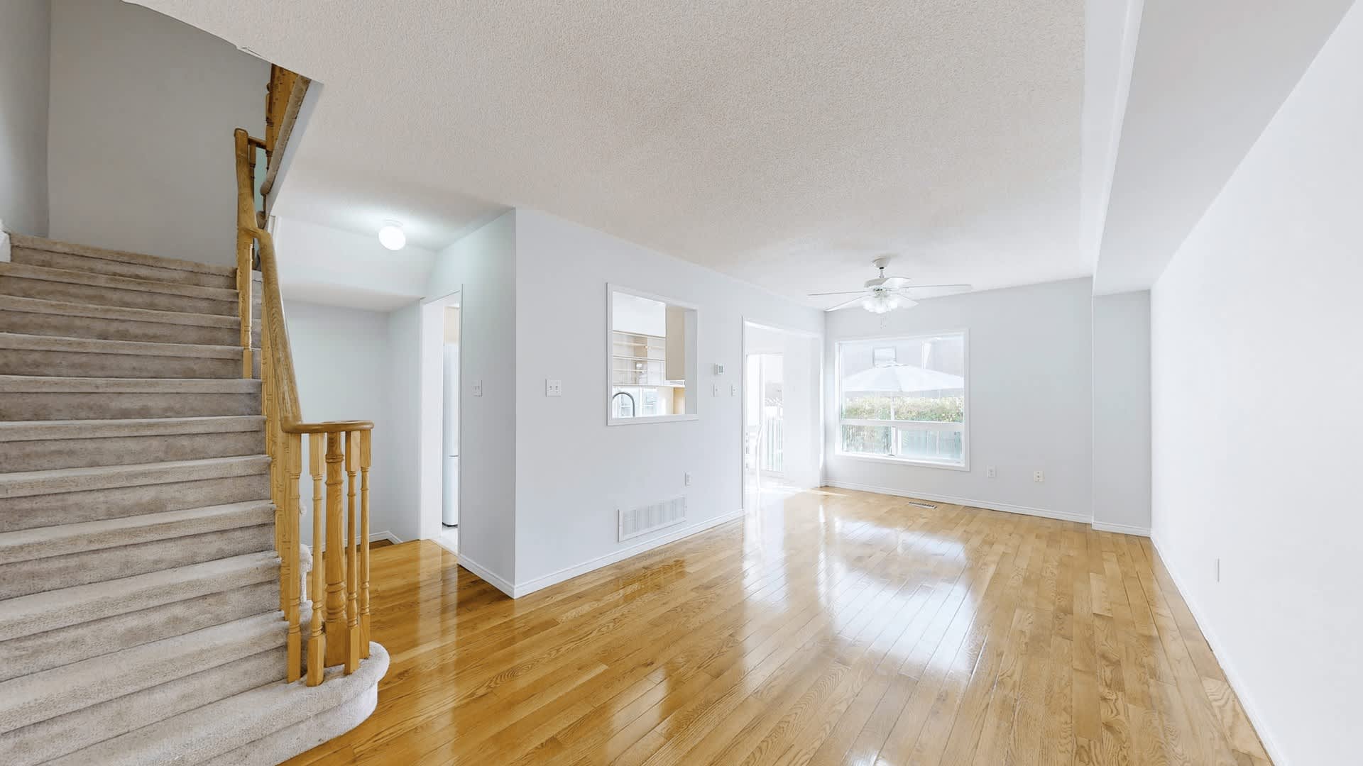 49 Macmillan Ave